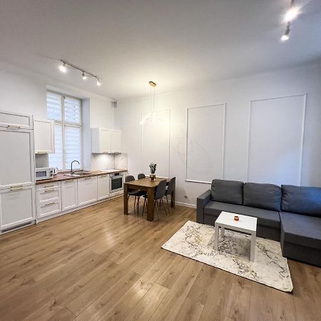 Zlote Apartamenty 6 莱格尼察 外观 照片